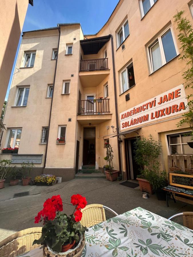Apartman Theresa Дечин Екстериор снимка