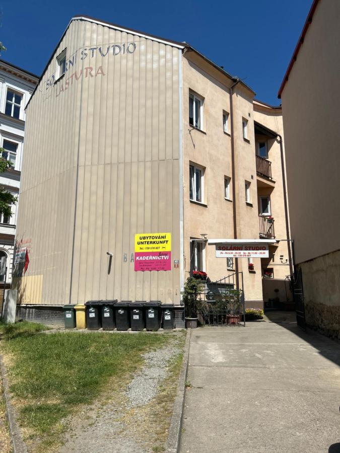 Apartman Theresa Дечин Екстериор снимка